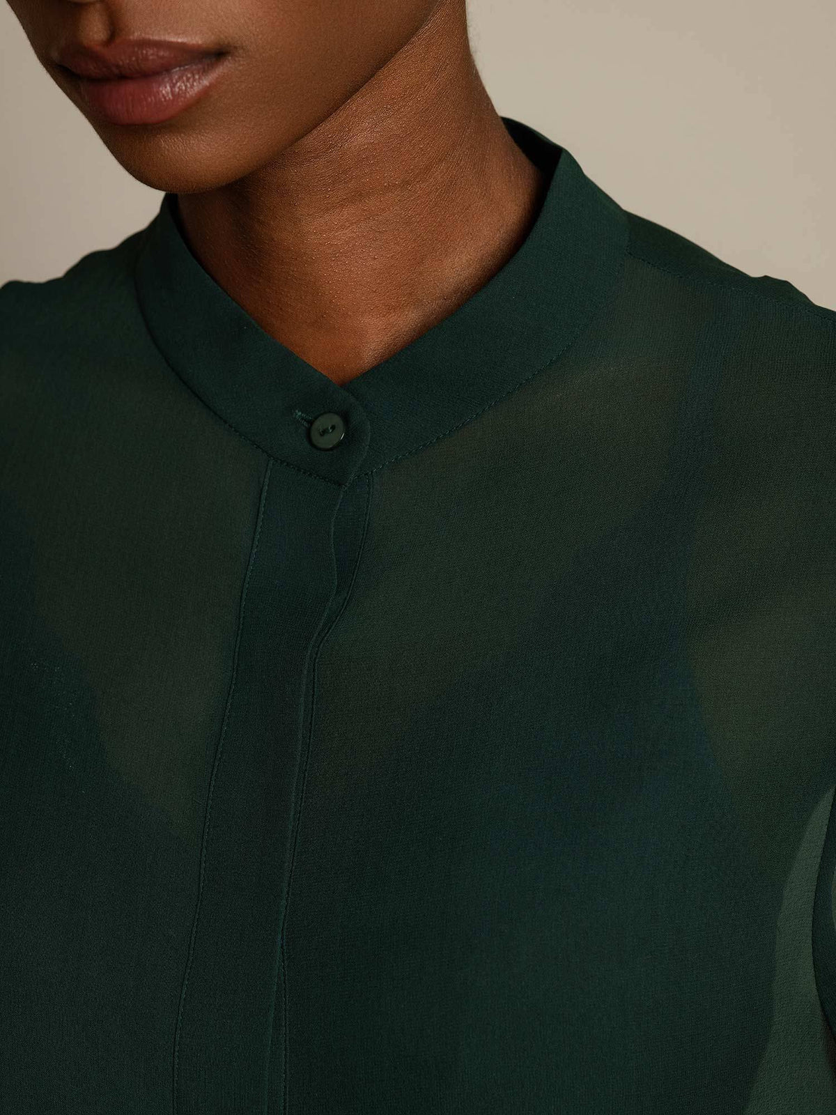 Seda Pura Blusa de Manga Larga Con Corte Transparente