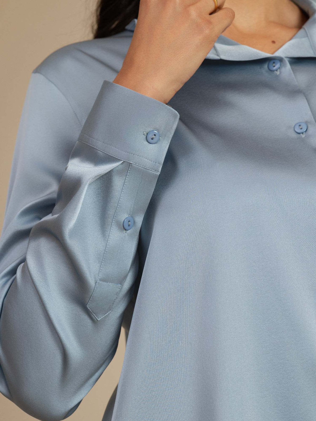 Camisa básica de seda