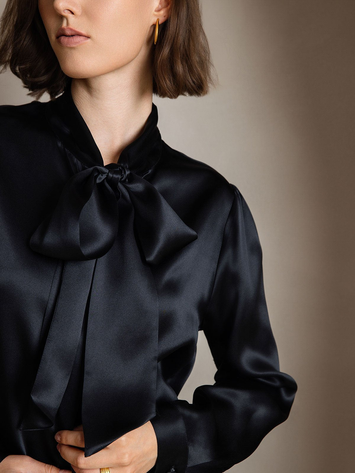 Mujer 19 Momme Camisa Elegante de Seda con Cuello Lazo y Manga Larga