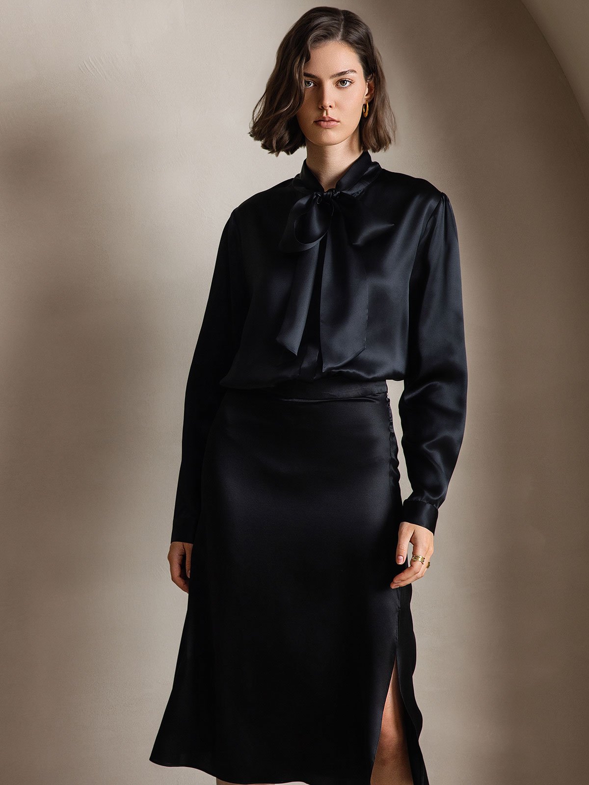 19 Momme Camisa Elegante de Seda con Cuello Lazo y Manga Larga