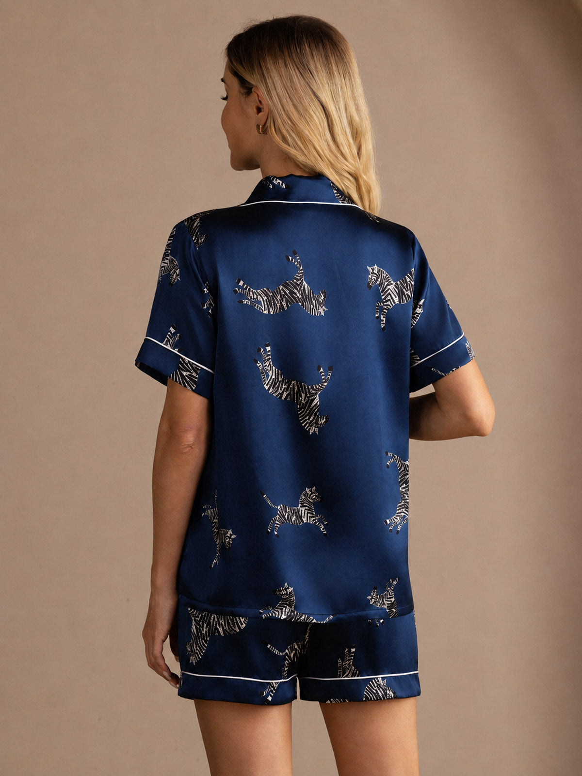 Conjunto De Pijama De Botones De Manga Corta Con Estampado De Cebra De Seda De Morera 100% Para Mujer