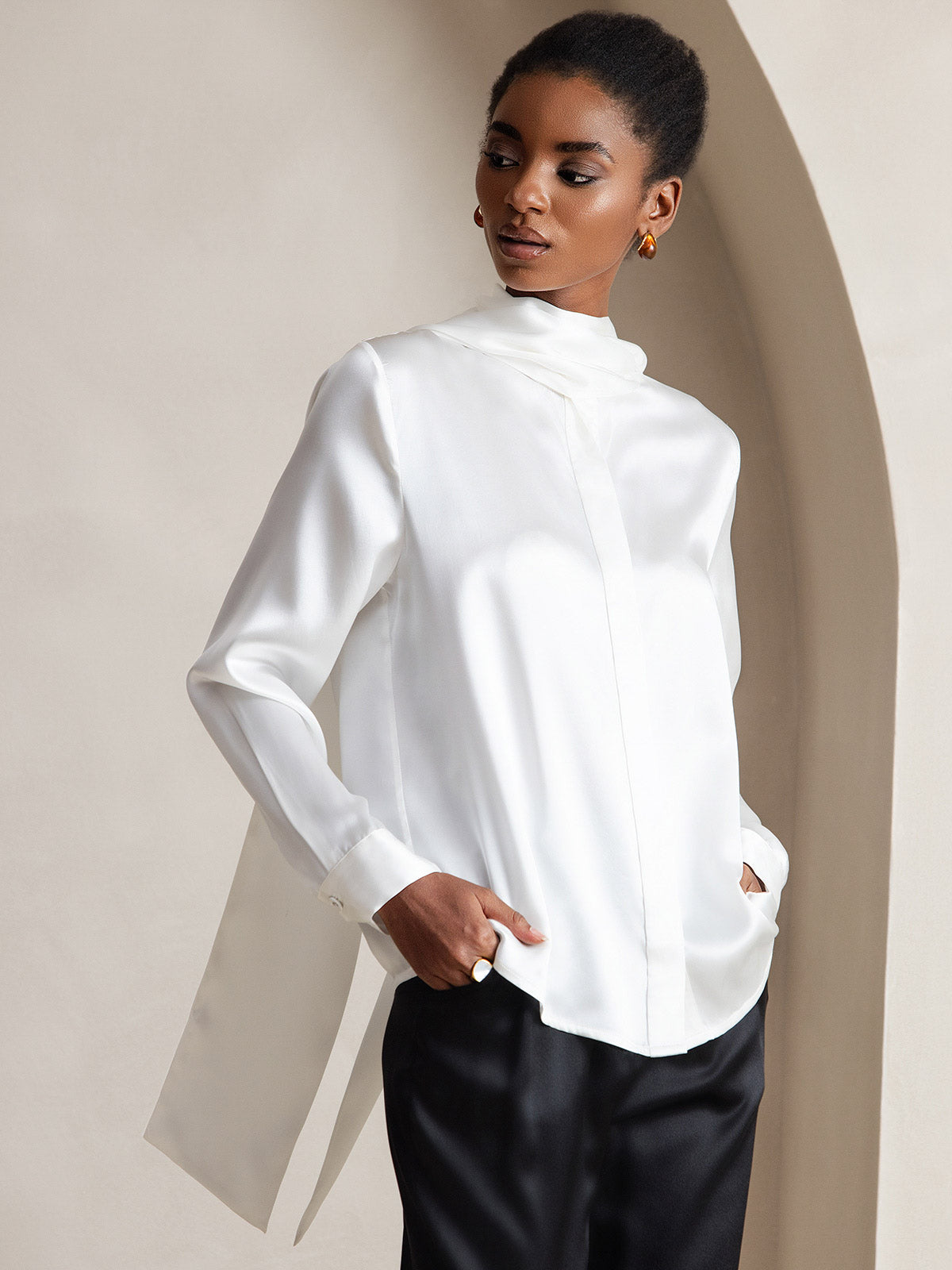19 Momme Seda Cuello atado Camisa
