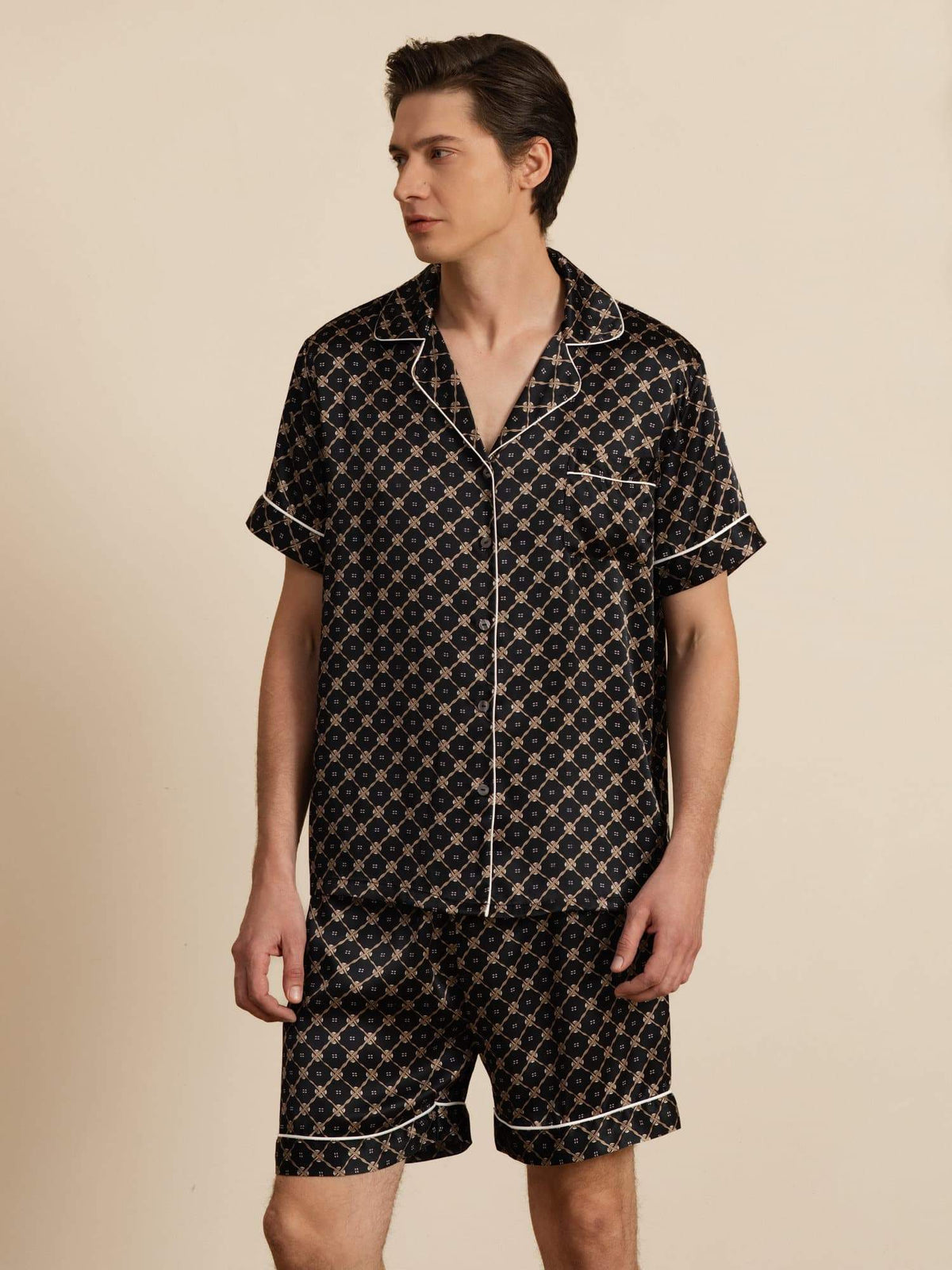Conjunto Pijama Hombre De Seda Manga Corta Cuello Con Muesca Estampado Cadena Con Shorts