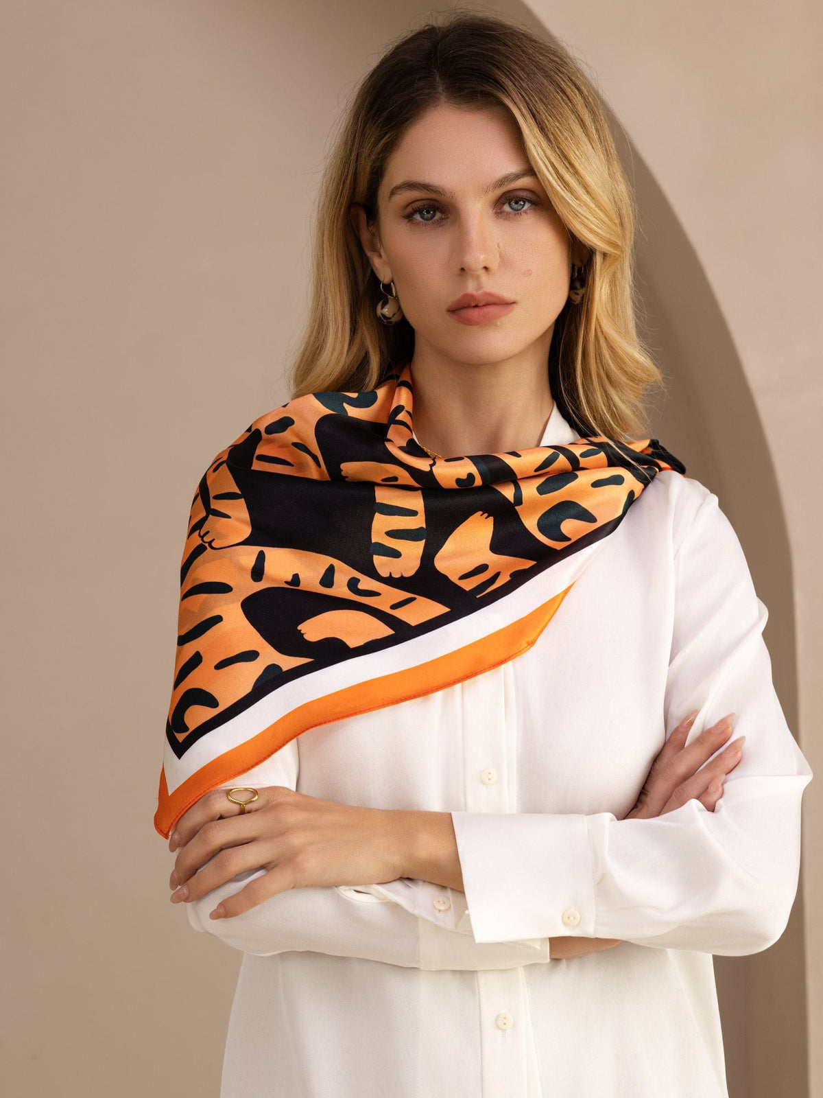100 Porciento Bufanda De Seda De Morera Con Diseño De Tigre Tamaño 90x90cm