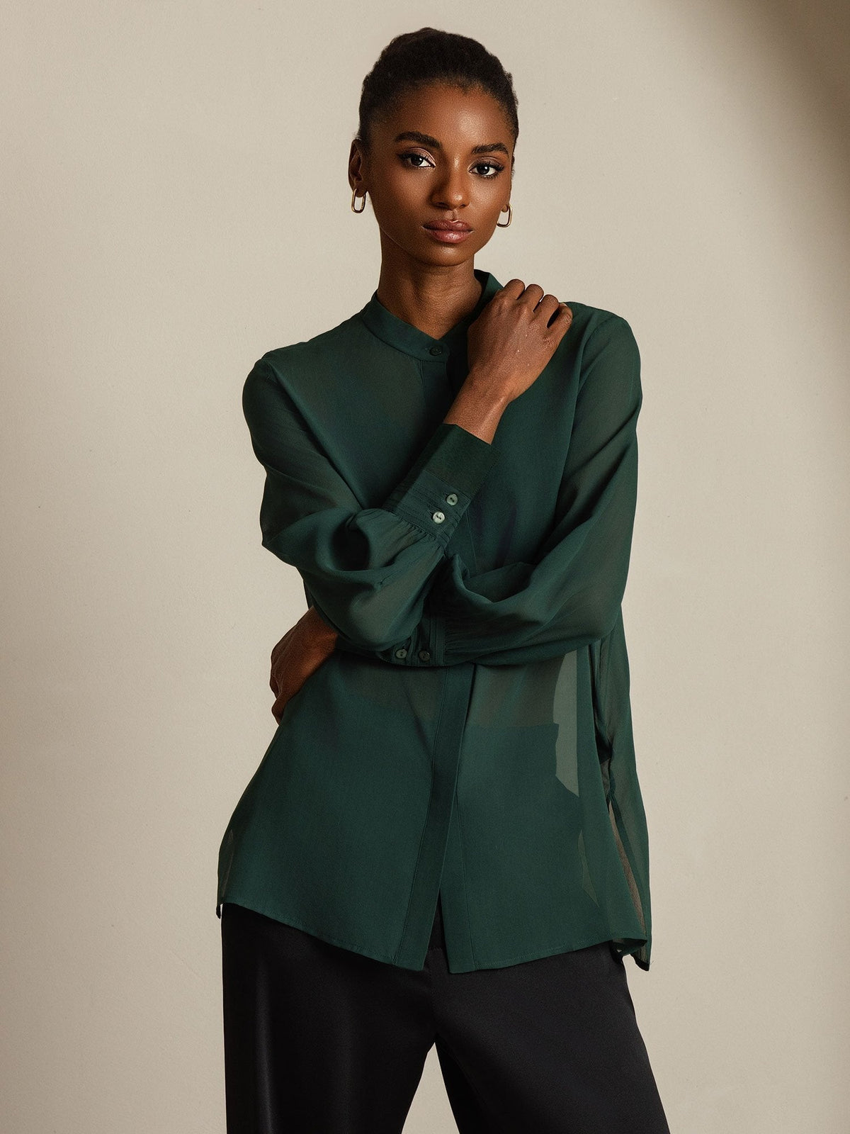 Seda Pura Blusa de Manga Larga Con Corte Transparente