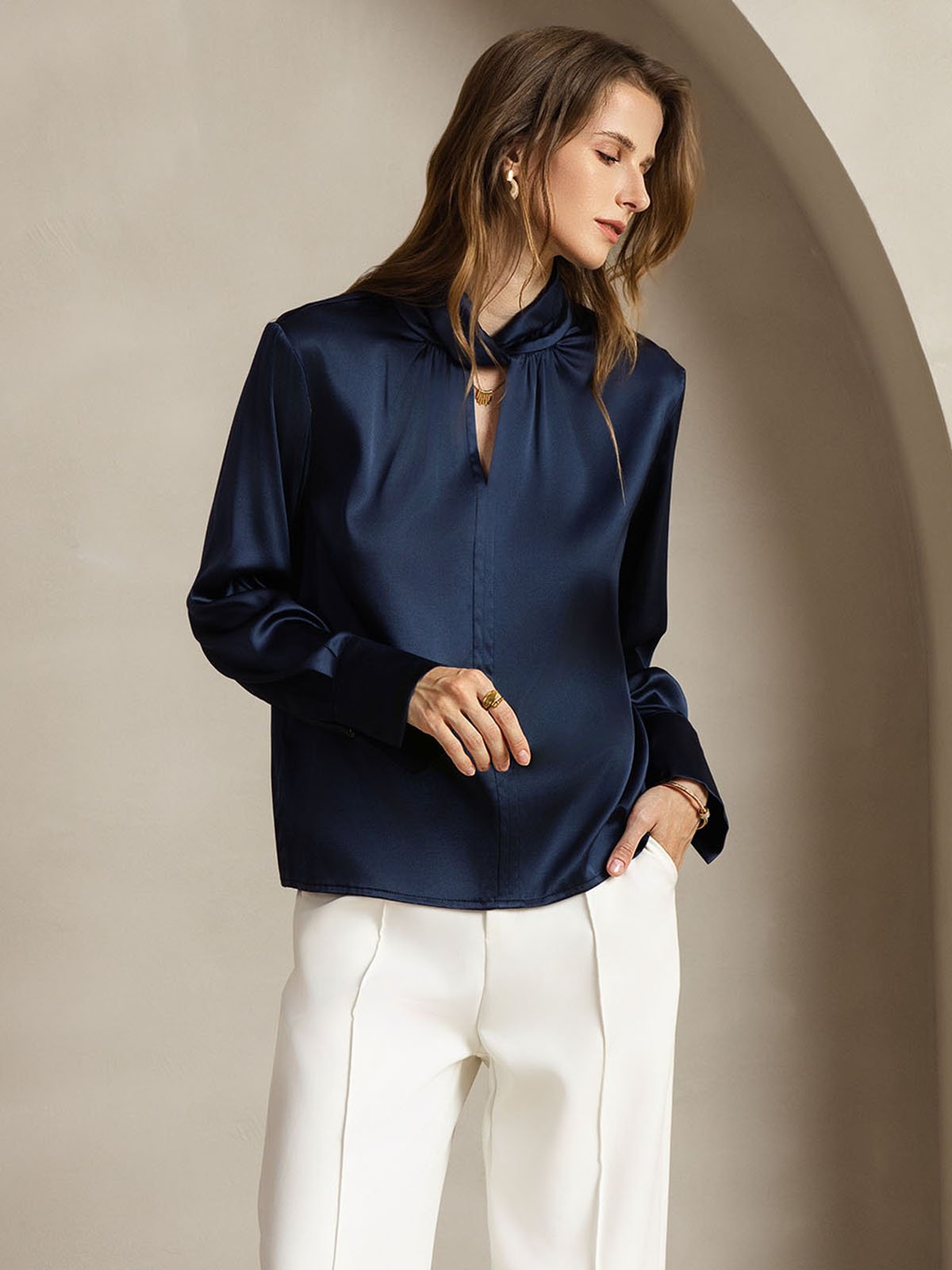 Blusa De Seda 19 Momme Con Escote De Lágrima Y Botones Tipo Perla