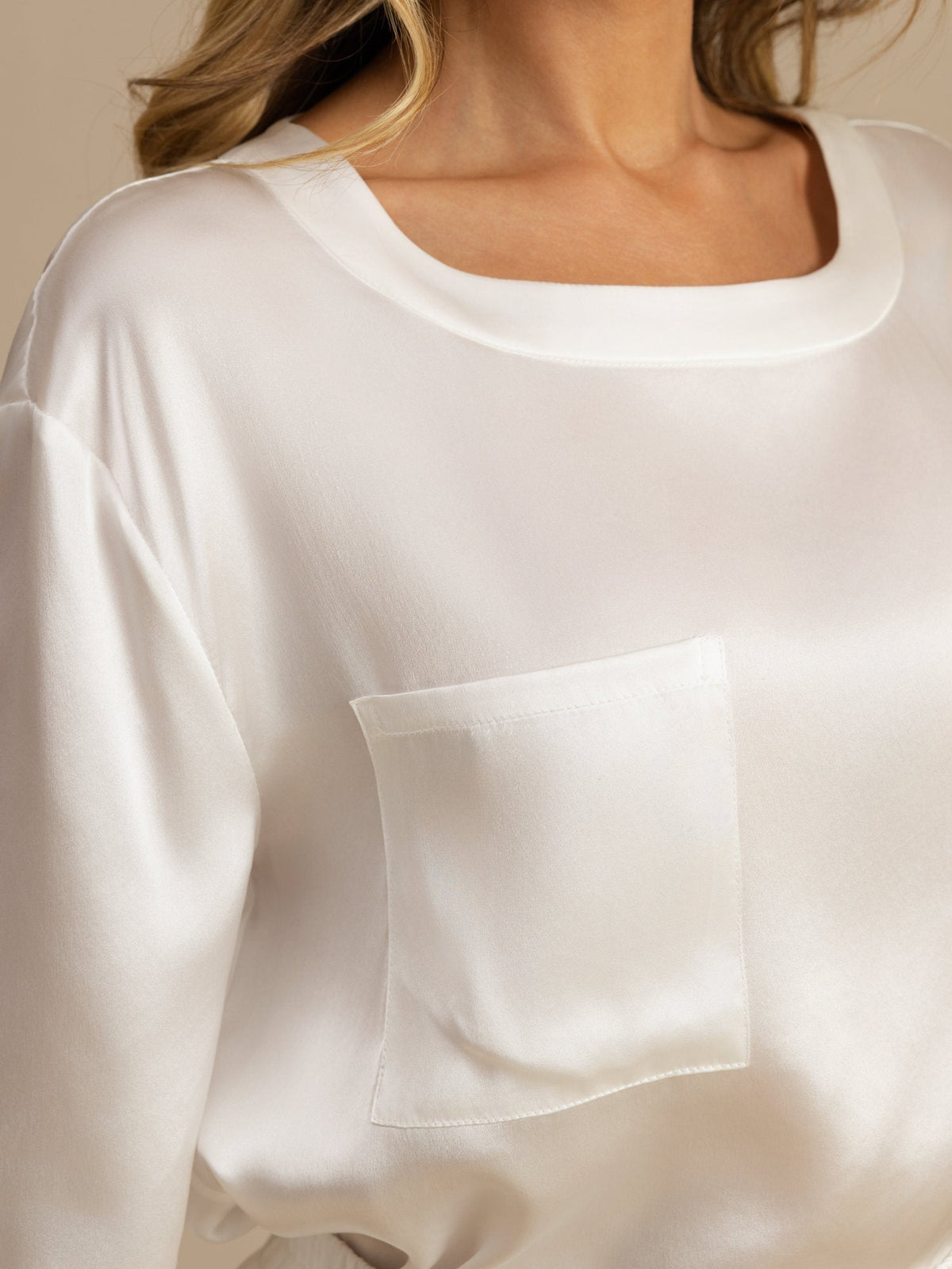 Camiseta informal de seda pura para dormir para mujer (pantalones cortos no incluidos)