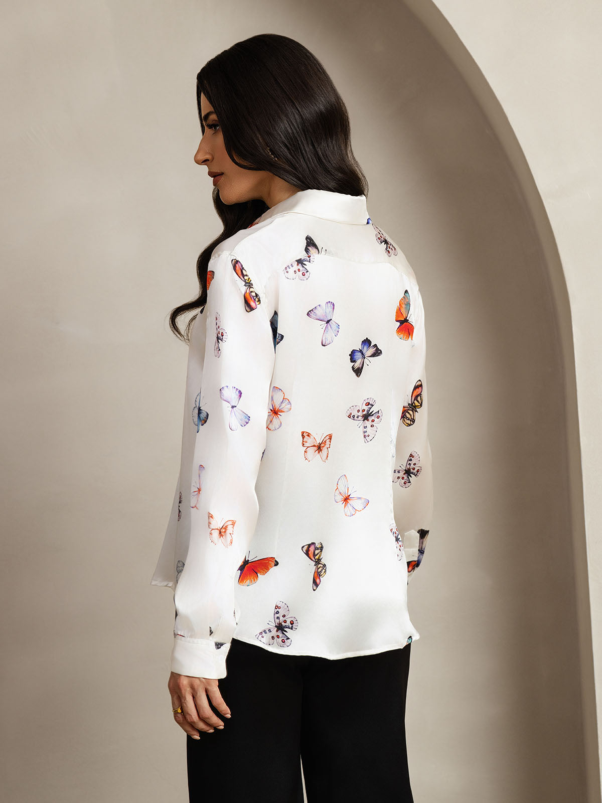 Camisa De Seda 19Momme Mujer Con Estampado De Mariposas Manga Larga Y Cuello Con Solapa