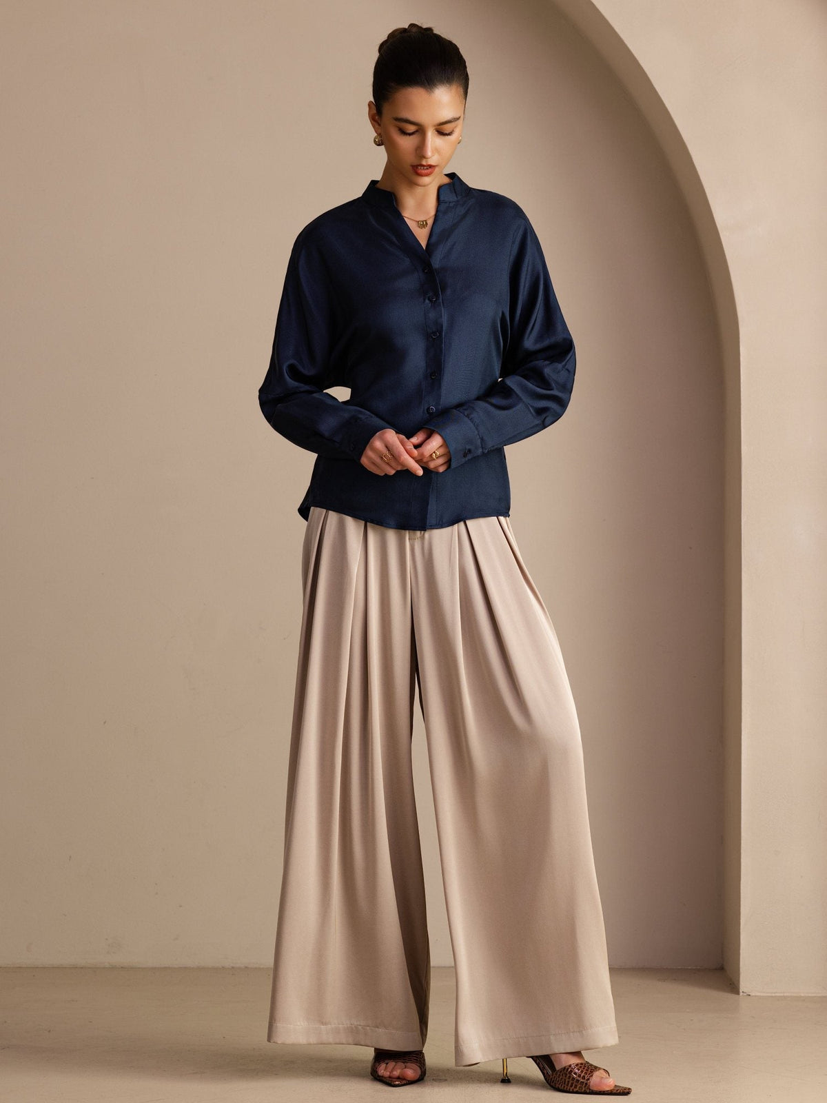 Blusa De Seda De Morera 100 Por Ciento Mujer Con Escote Abierto Y Cordón De Ajuste Manga Larga