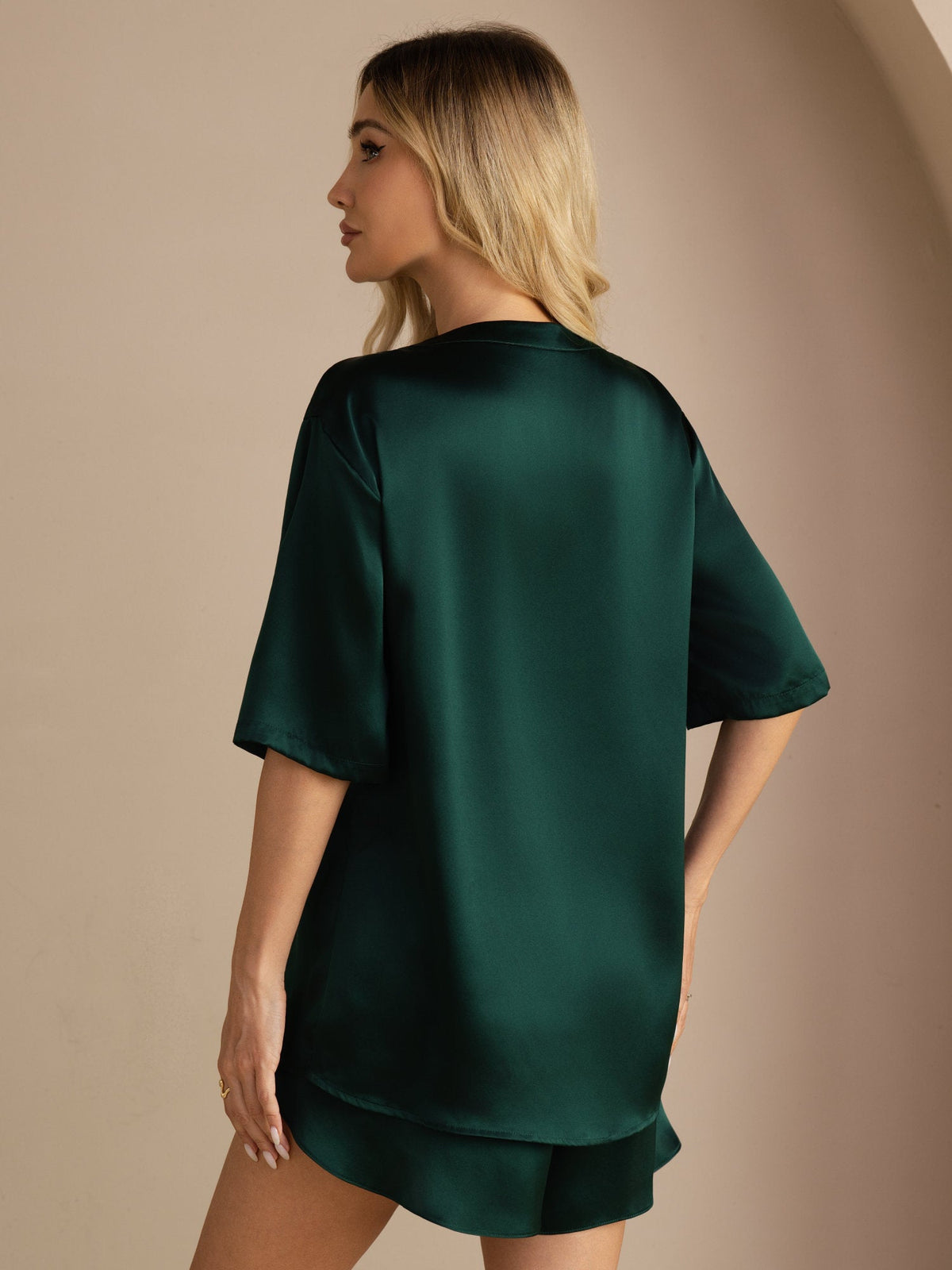 Camiseta informal de seda pura para dormir para mujer (pantalones cortos no incluidos)