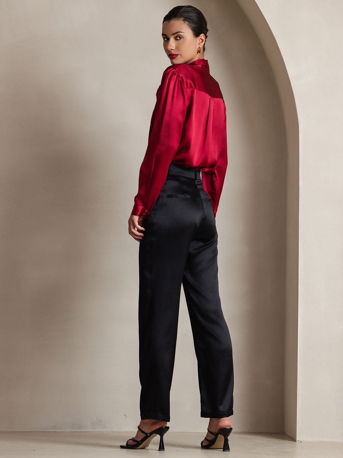 19 Momme Camisa Elegante de Seda con Cuello Lazo y Manga Larga