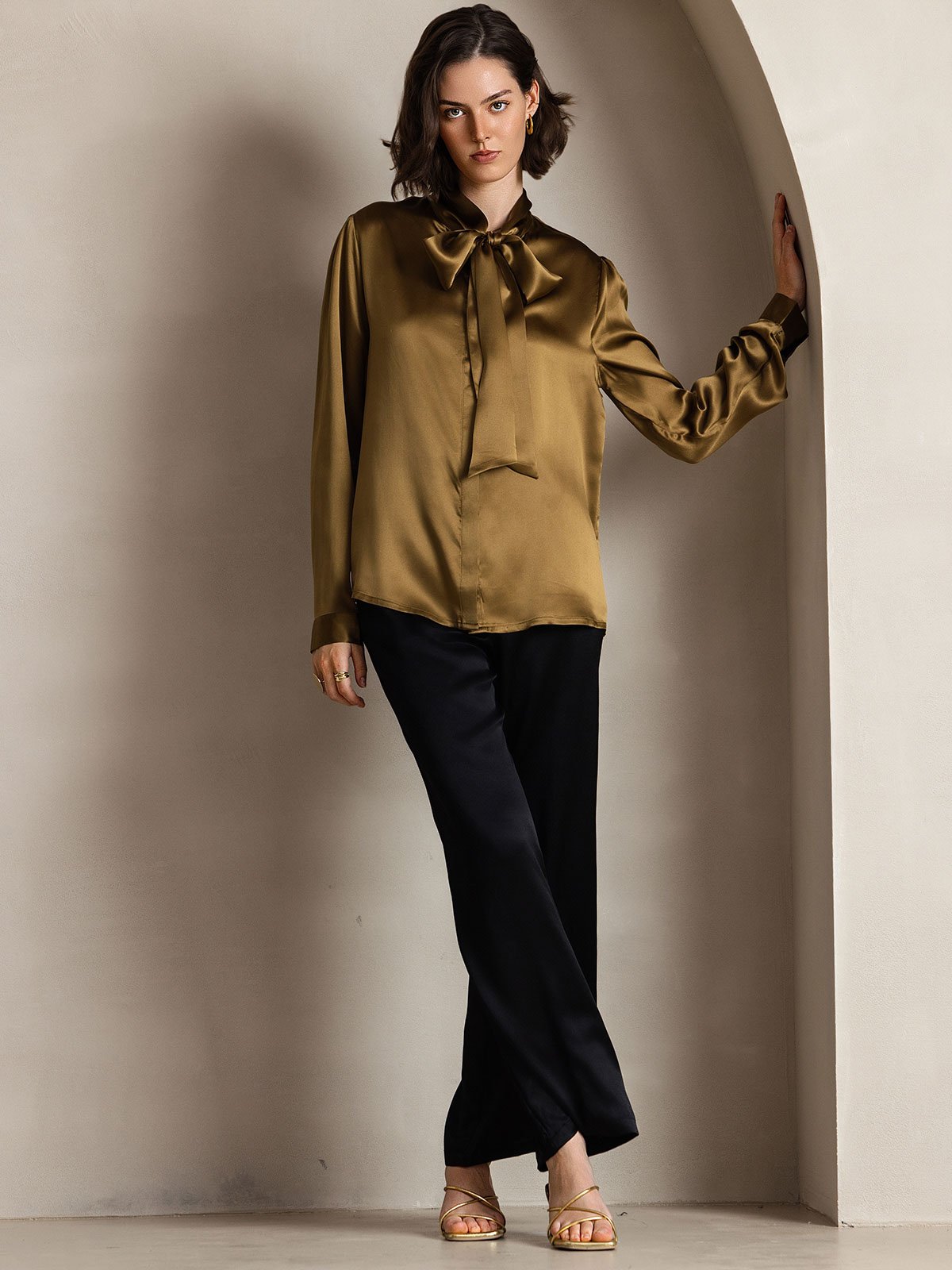 19 Momme Camisa Elegante de Seda con Cuello Lazo y Manga Larga