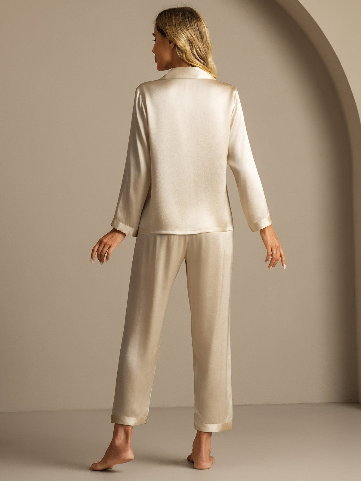 Seda Pura Button Up Pijamas de mujer