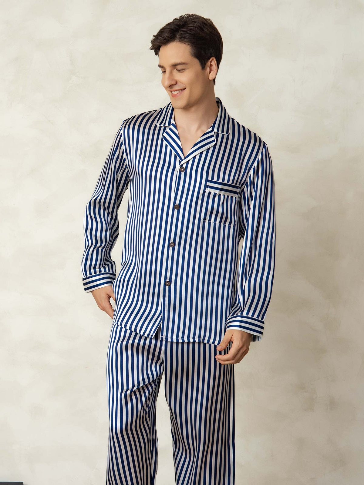 Conjunto De Pijama Para Hombre De Pura Seda Con Estampado De Rayas Manga Larga Y Cuello De Solapa