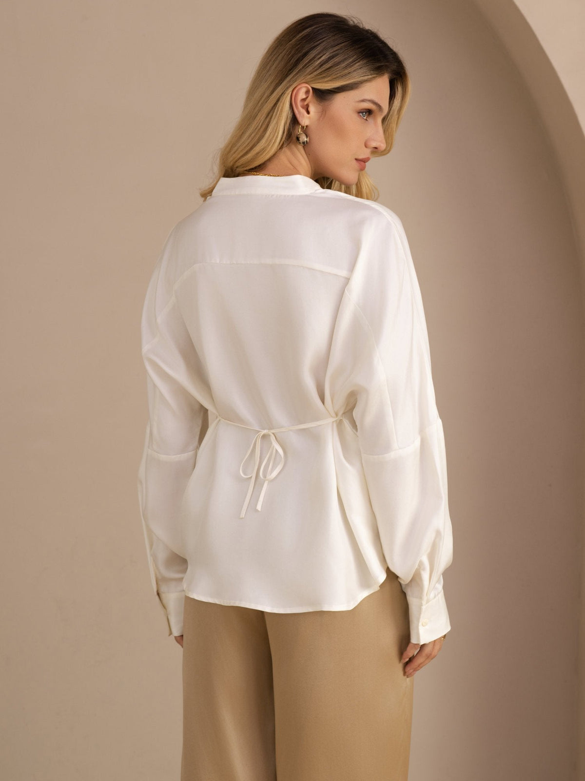 Blusa De Seda De Morera 100 Por Ciento Mujer Con Escote Abierto Y Cordón De Ajuste Manga Larga