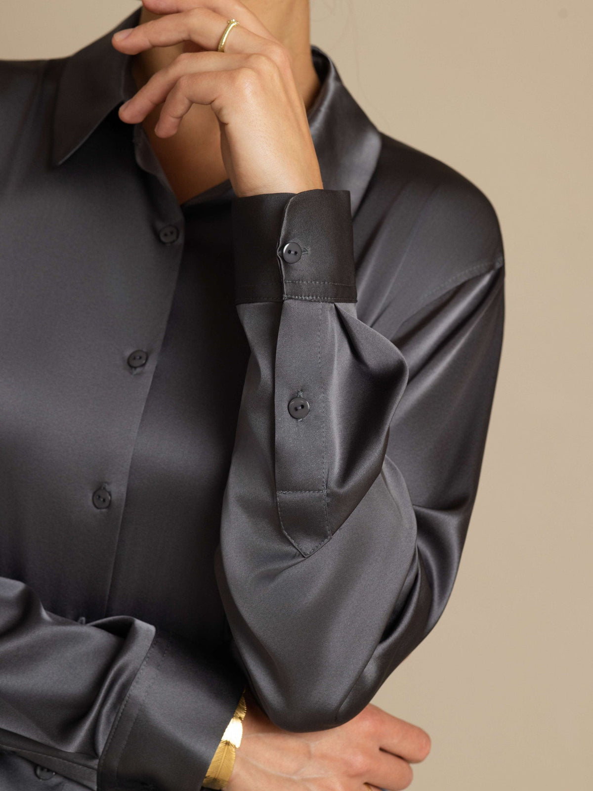 Camisa básica de seda