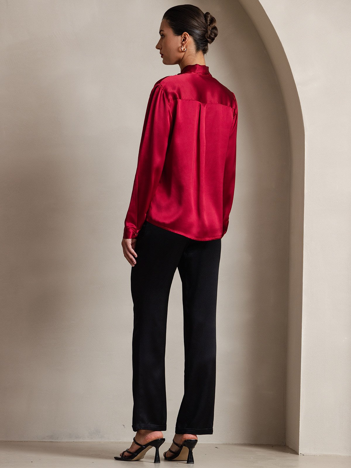 19 Momme Camisa Elegante de Seda con Cuello Lazo y Manga Larga