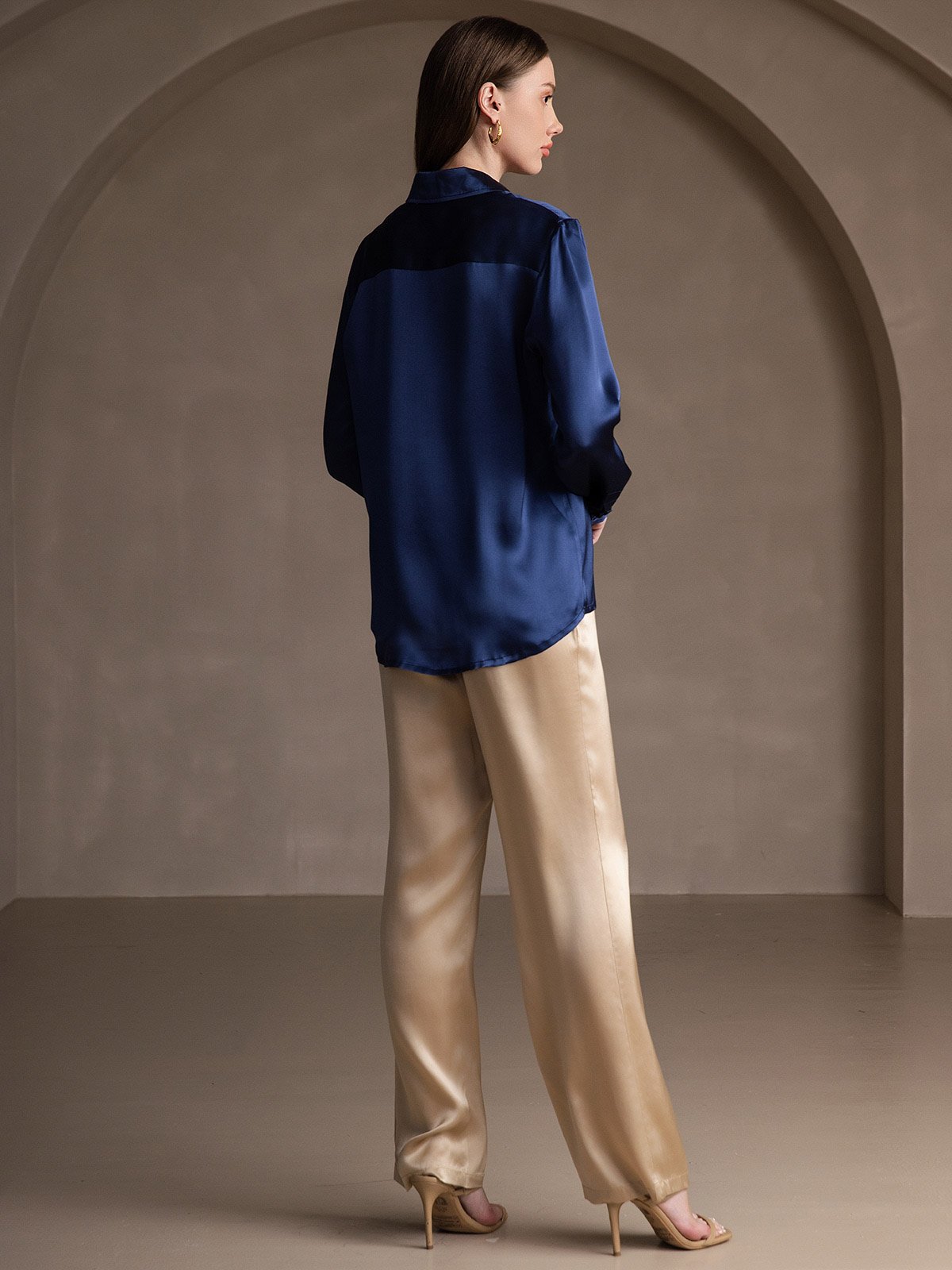 19 Momme Camisa Básica De Seda A La Moda