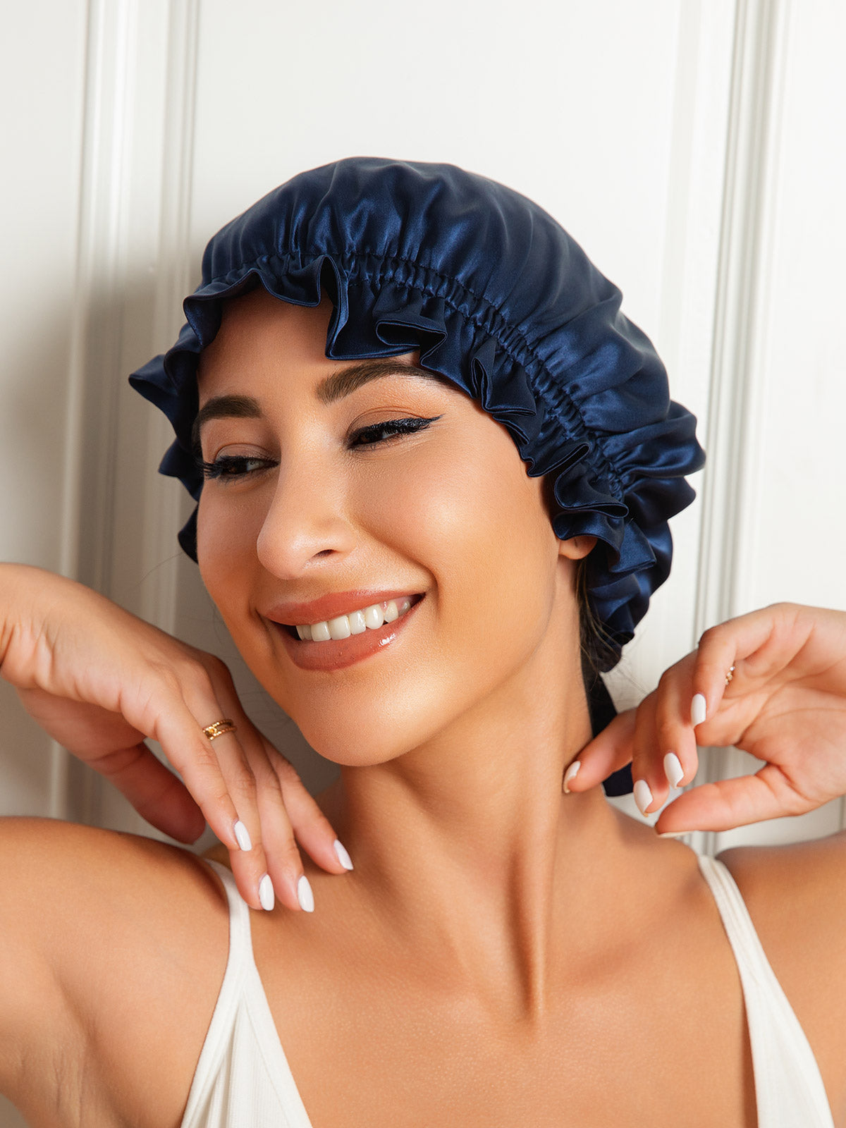 Gorro de doble capa de seda pura con cinta