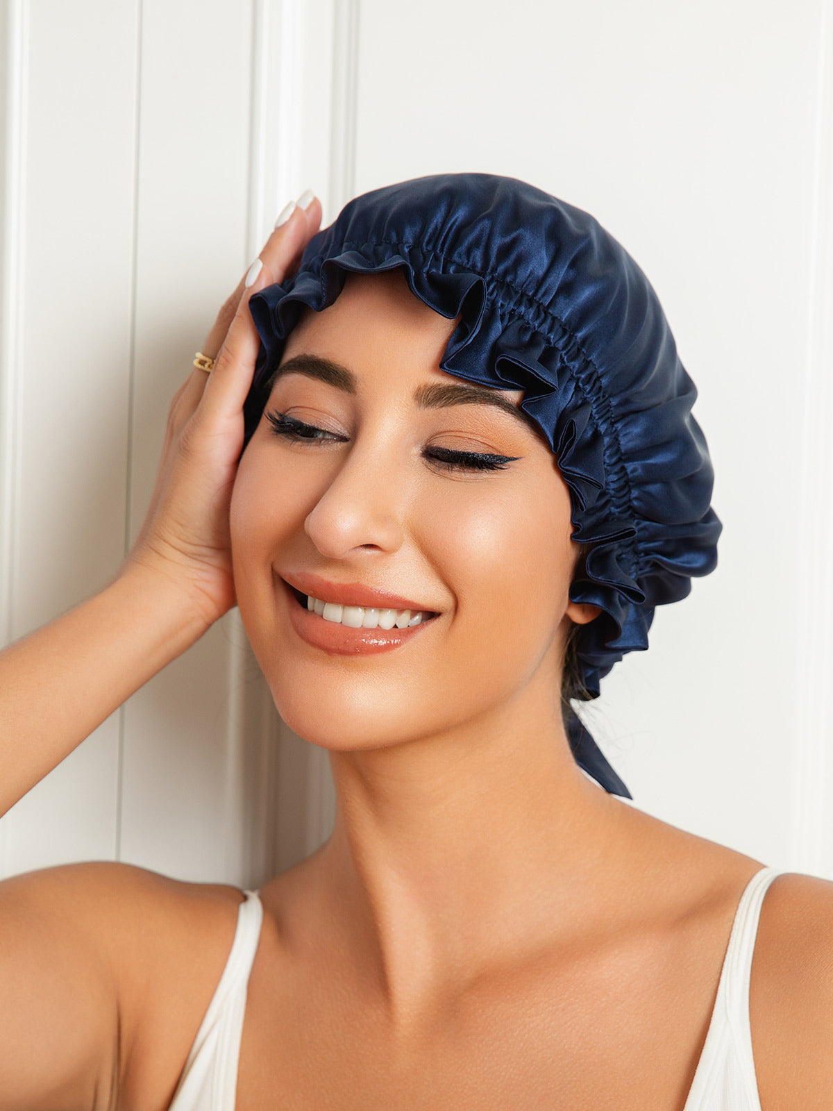 Gorro de doble capa de seda pura con cinta