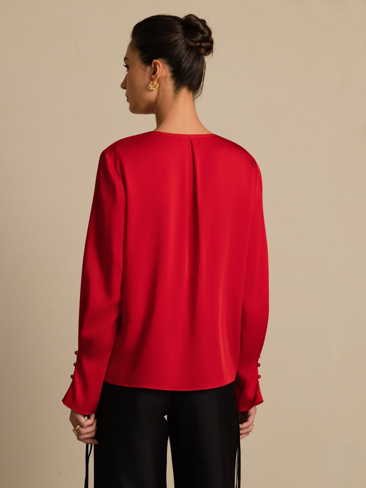 Blusa De Seda Para Mujer 19Momme Con Cuello En V De Manga Larga Con Detalle De Rosa 3D