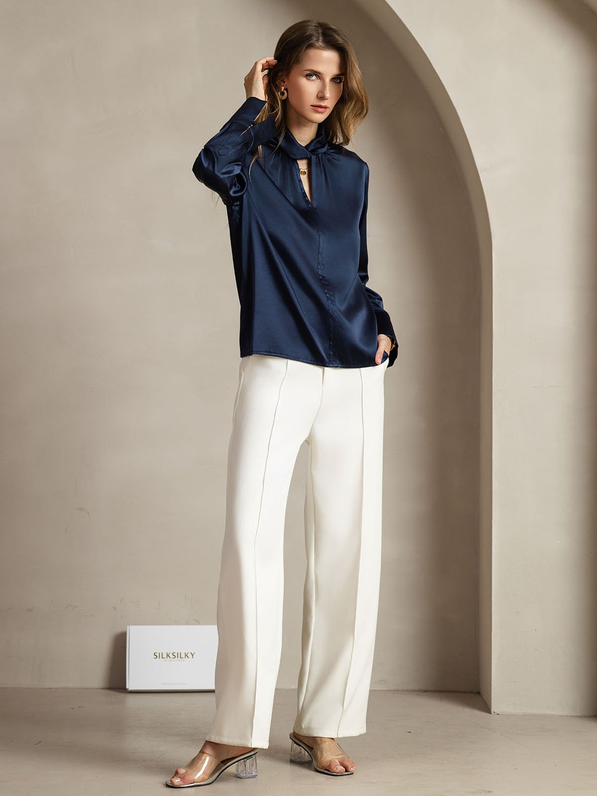 Blusa De Seda 19 Momme Con Escote De Lágrima Y Botones Tipo Perla