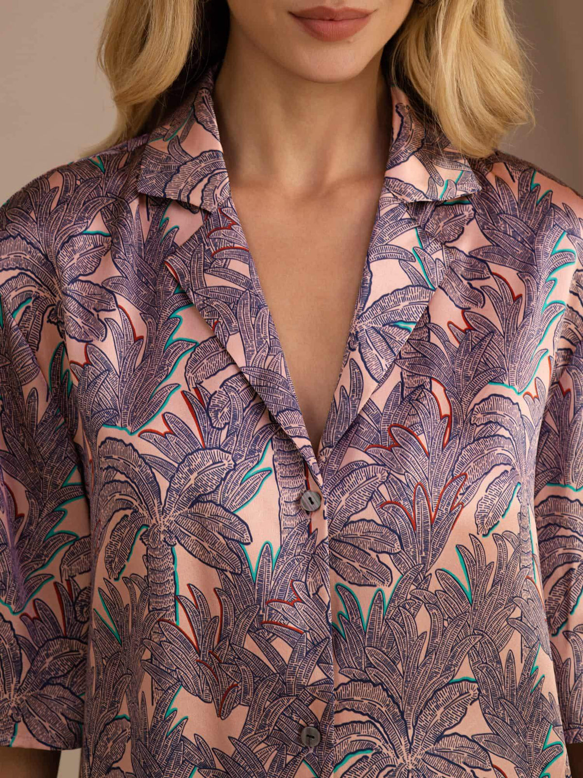 Conjunto De Pijama Para Mujer De Seda De Morera 100% Con Estampado De Palmera Manga Corta Con Botones