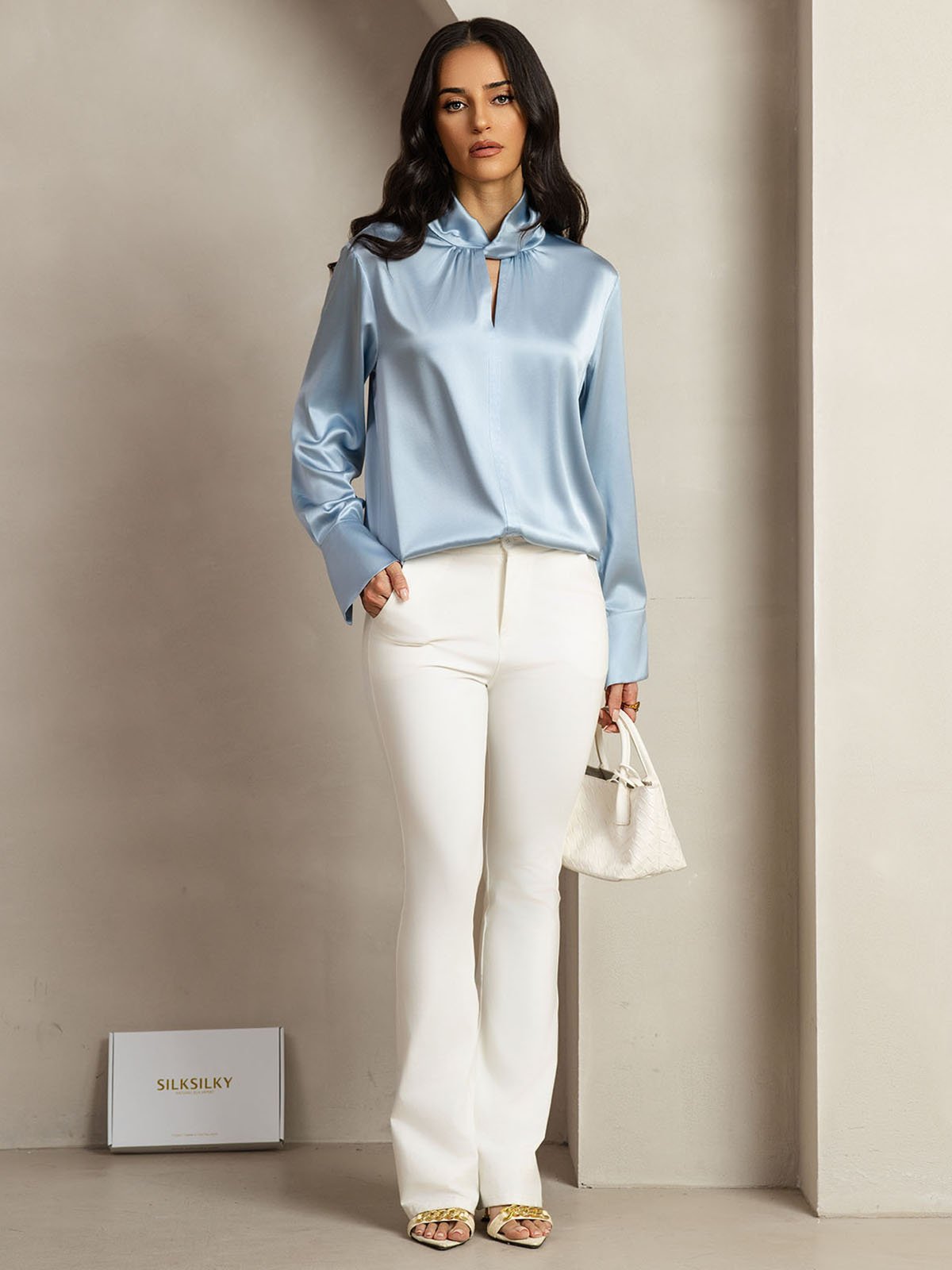 Blusa De Seda 19 Momme Con Escote De Lágrima Y Botones Tipo Perla