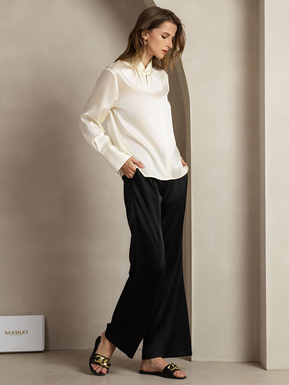 Blusa De Seda 19 Momme Con Escote De Lágrima Y Botones Tipo Perla